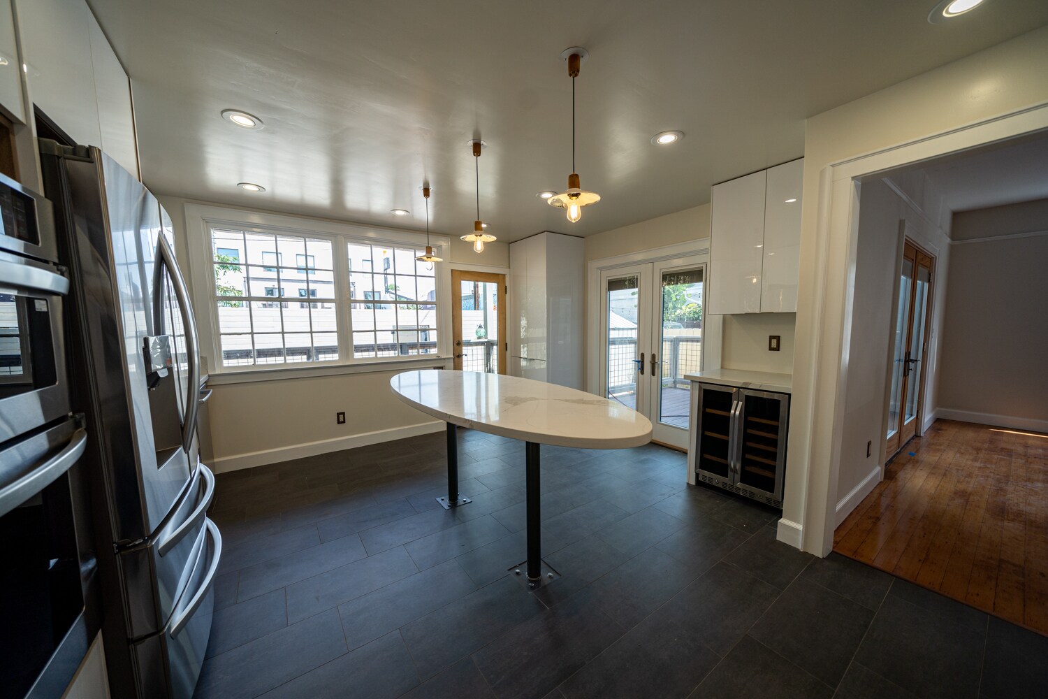 kitchen including wine fridge - 1258 Essex St