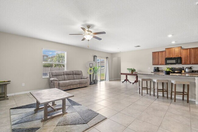 Building Photo - BEAUTIFUL Home For Rent in Cypress Creek!