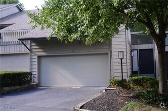 Building Photo - 5751 SOM Center Road