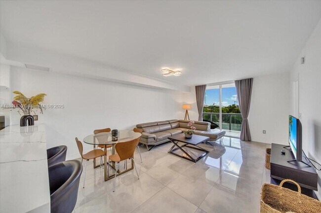 Building Photo - 50 Biscayne Blvd