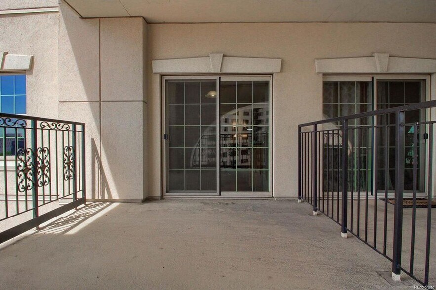 Building Photo - 925 N Lincoln St