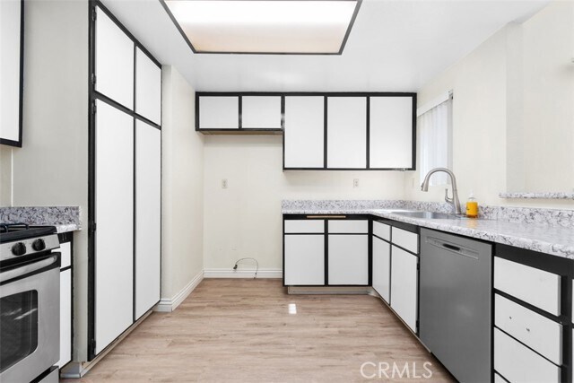 Building Photo - 474 Armitos Pl