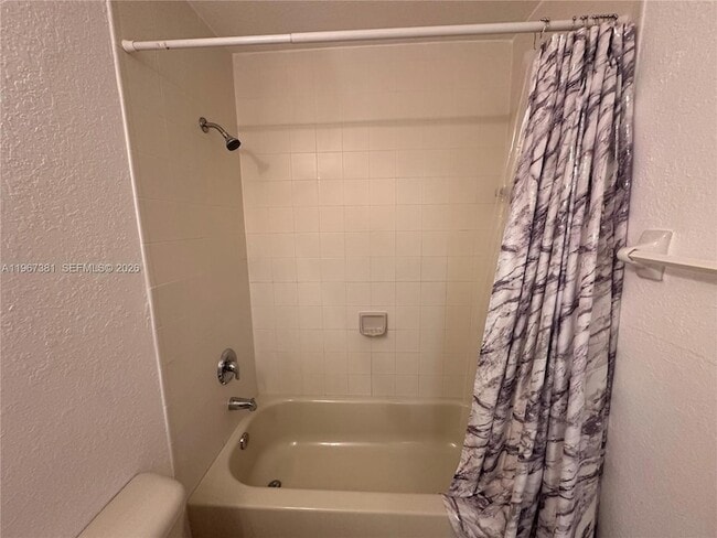 Building Photo - 2615 SE 15th Pl