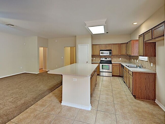 Building Photo - No Application Fees* $500 Off 1st Month - ...