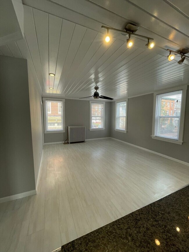Building Photo - Small pets are welcome with an additional ...