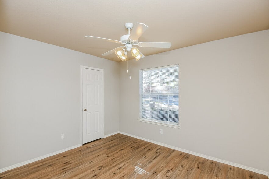 Building Photo - 14044 Tanglebrush Trail