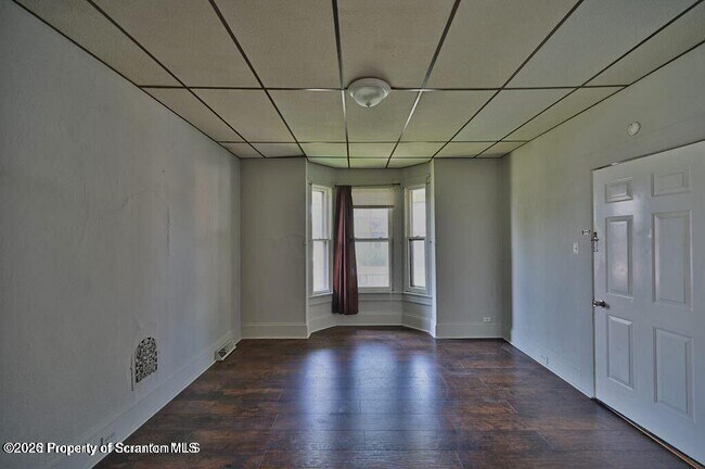 Building Photo - 1416 Capouse Ave