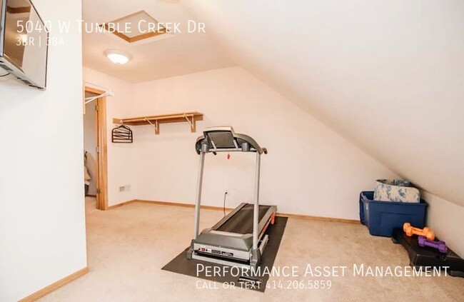 Building Photo - 5040 W Tumble Creek Dr