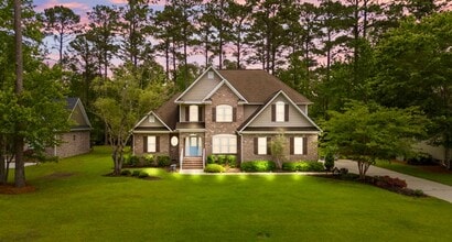 Building Photo - RARE STUNNER 4BR/2.5BA Home in Carolina Co...