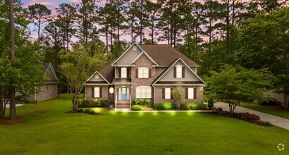 Building Photo - RARE STUNNER 4BR/2.5BA Home in Carolina Co...
