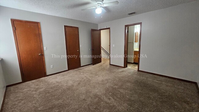 Building Photo - 7690 Jana Ln S