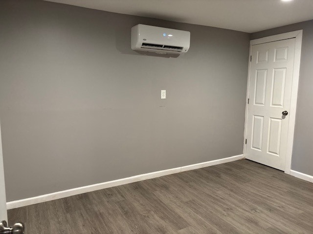 Building Photo - 943 Diven St