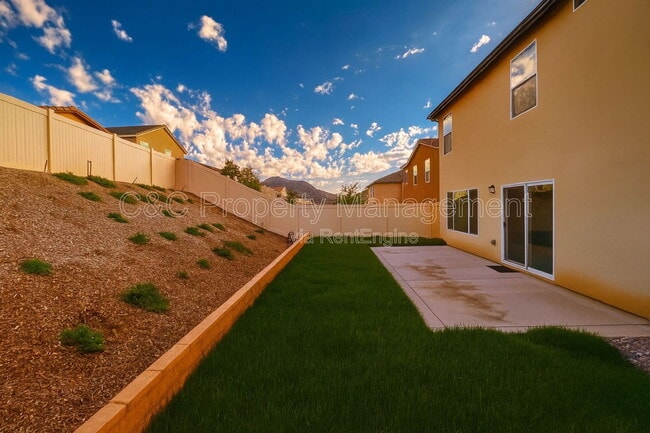 Building Photo - 25432 Cetara Dr