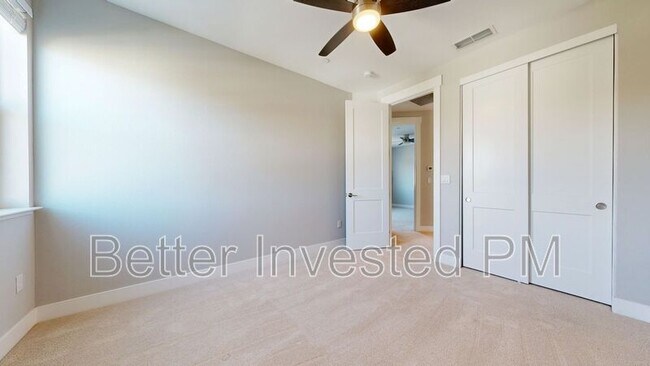 Building Photo - 1807 Palisades Dr