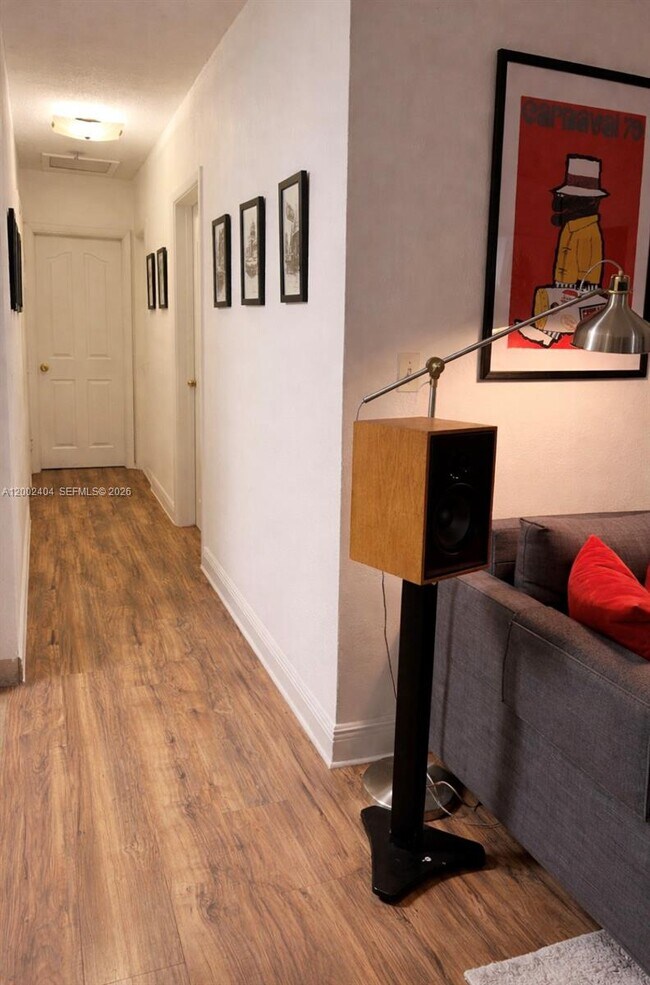 Building Photo - 581 NW 185th St