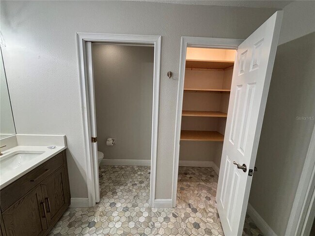 Building Photo - 6536 Moorings Point Cir