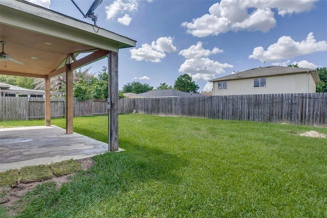 Building Photo - 17010 Grampin Dr