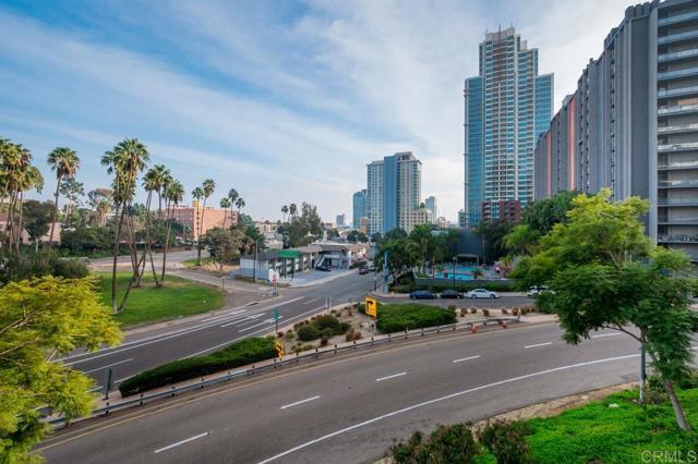 Building Photo - 1441 9th Ave