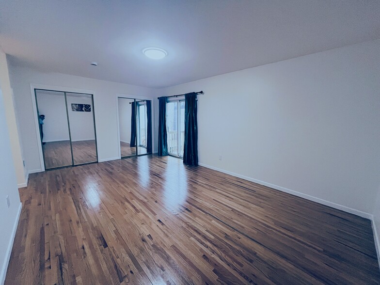 MASTER BEDROOM - 42 Van Buren St