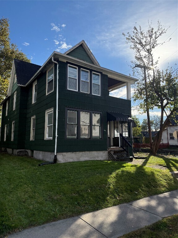 Primary Photo - 66 Endicott Ave