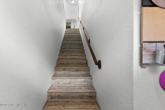 Building Photo - 13703 Richmond Park Dr N