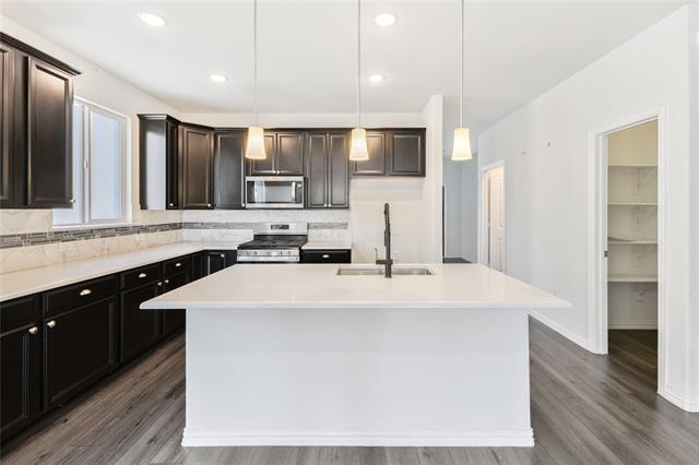 Building Photo - 2024 Robert St