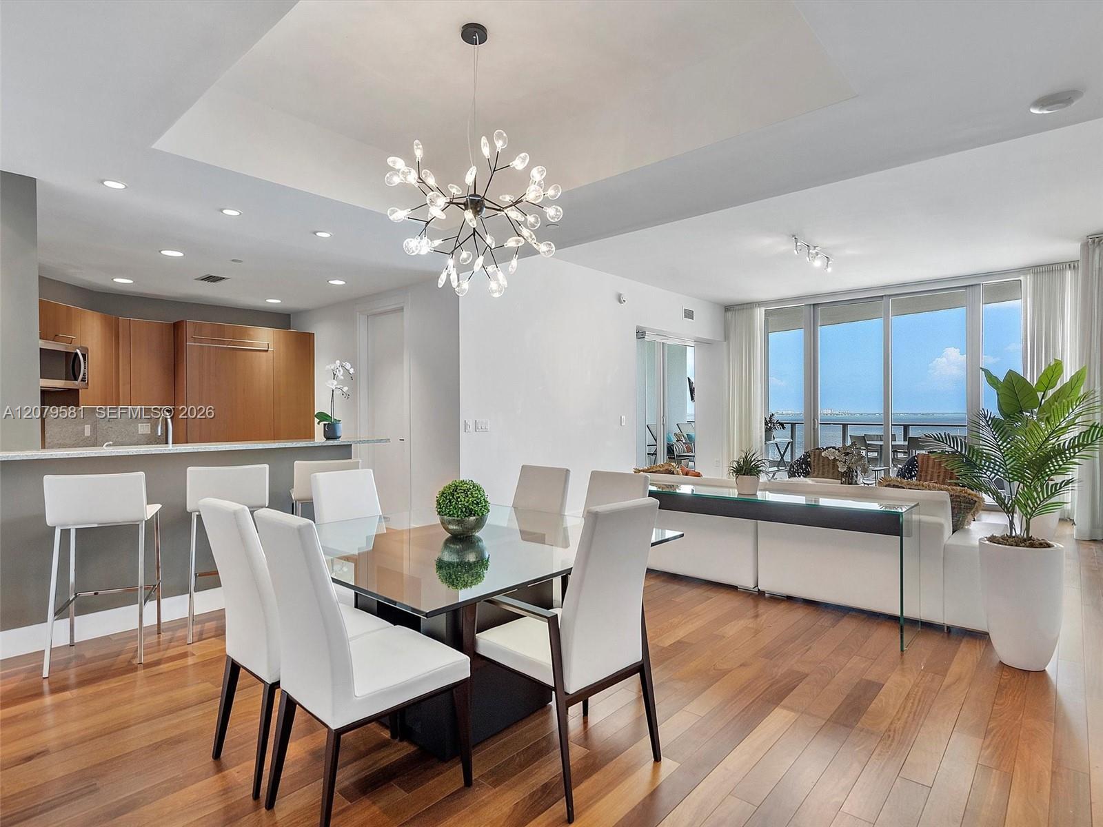 Building Photo - 2627 S Bayshore Dr