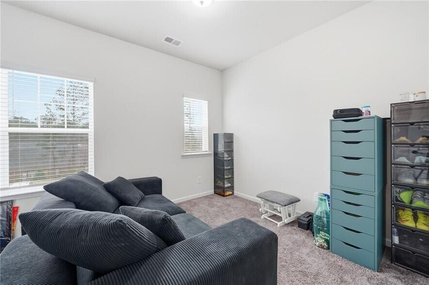 Building Photo - 3860 Pressley Ln