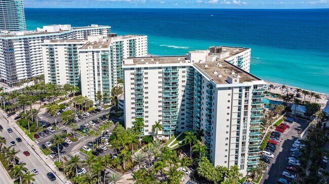 Building Photo - 3901 S Ocean Dr