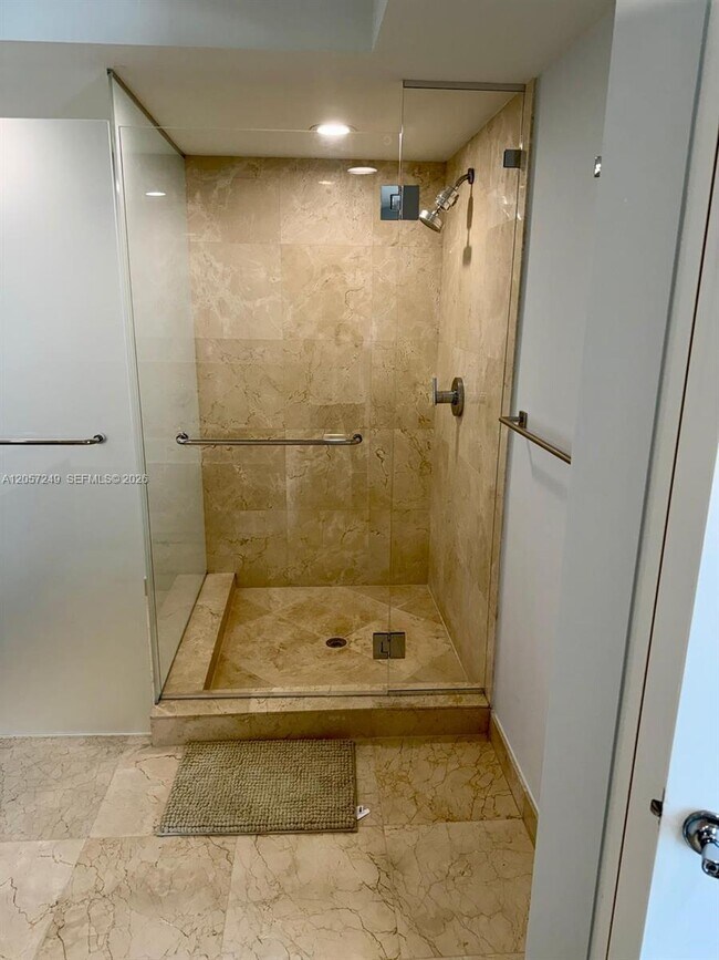 Building Photo - 250 Sunny Isles Blvd