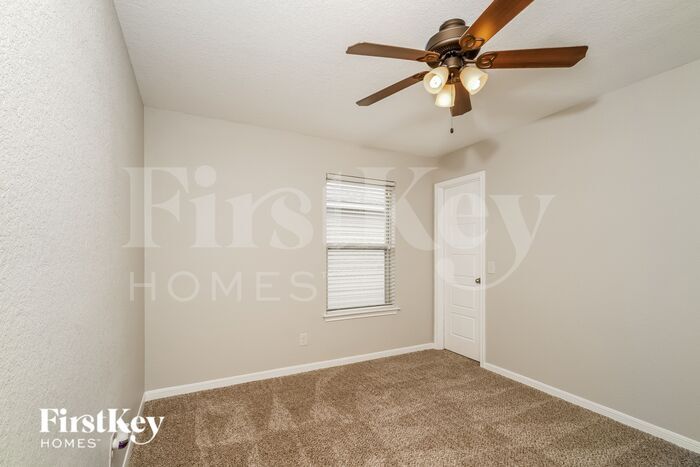 Building Photo - 205 Highland Pl