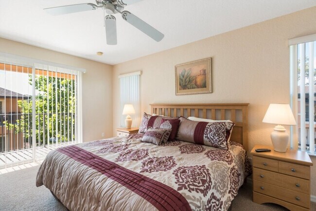 Building Photo - 2705 Roadster Ln