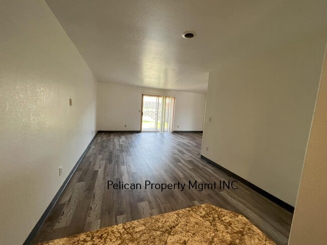 Building Photo - 2057 N Eldorado Ave