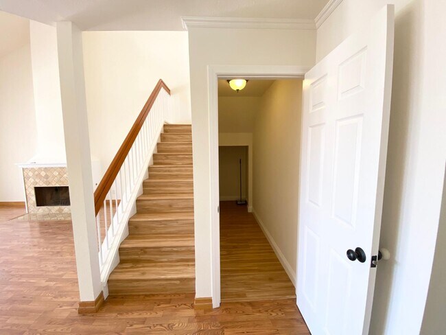 Building Photo - 3126 E Fox Run Way