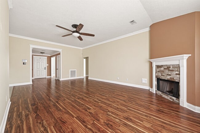 Building Photo - 6606 Wide Creek Dr