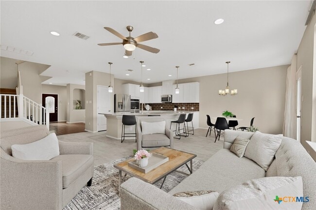 Building Photo - 429 Sheepshank Dr