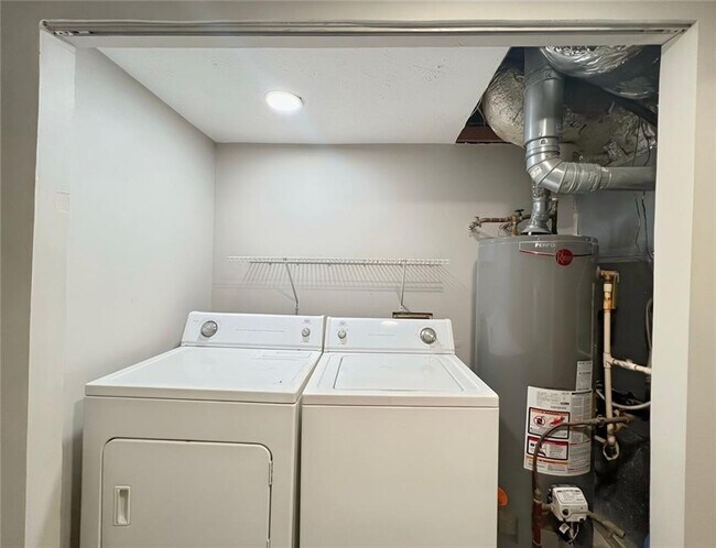 Building Photo - 2688 Shetland Ln