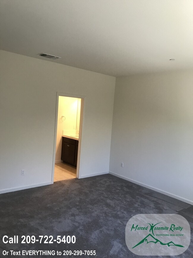 Building Photo - 407 Jacobs Dr