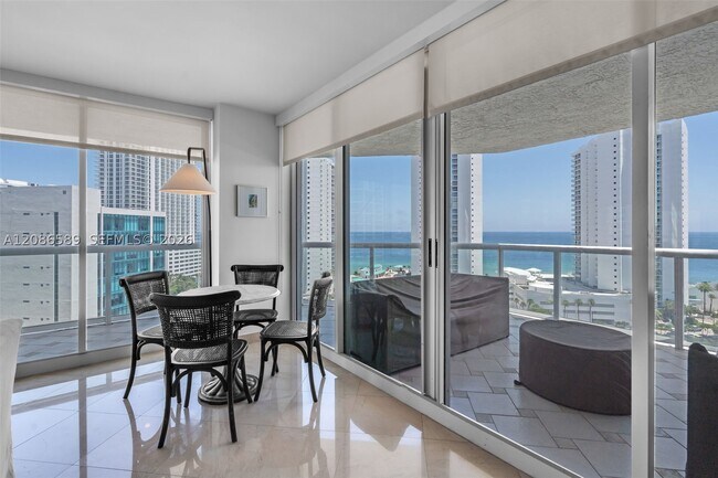 Building Photo - 16400 Collins Ave