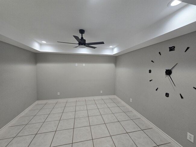 Building Photo - 9819 Sweetwind Dr