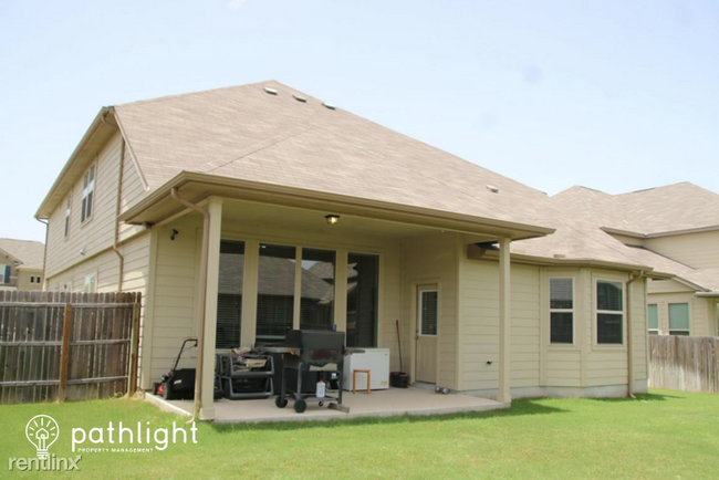 Building Photo - 5 br, 3.5 bath House - 4544 Meadow Green UNIT