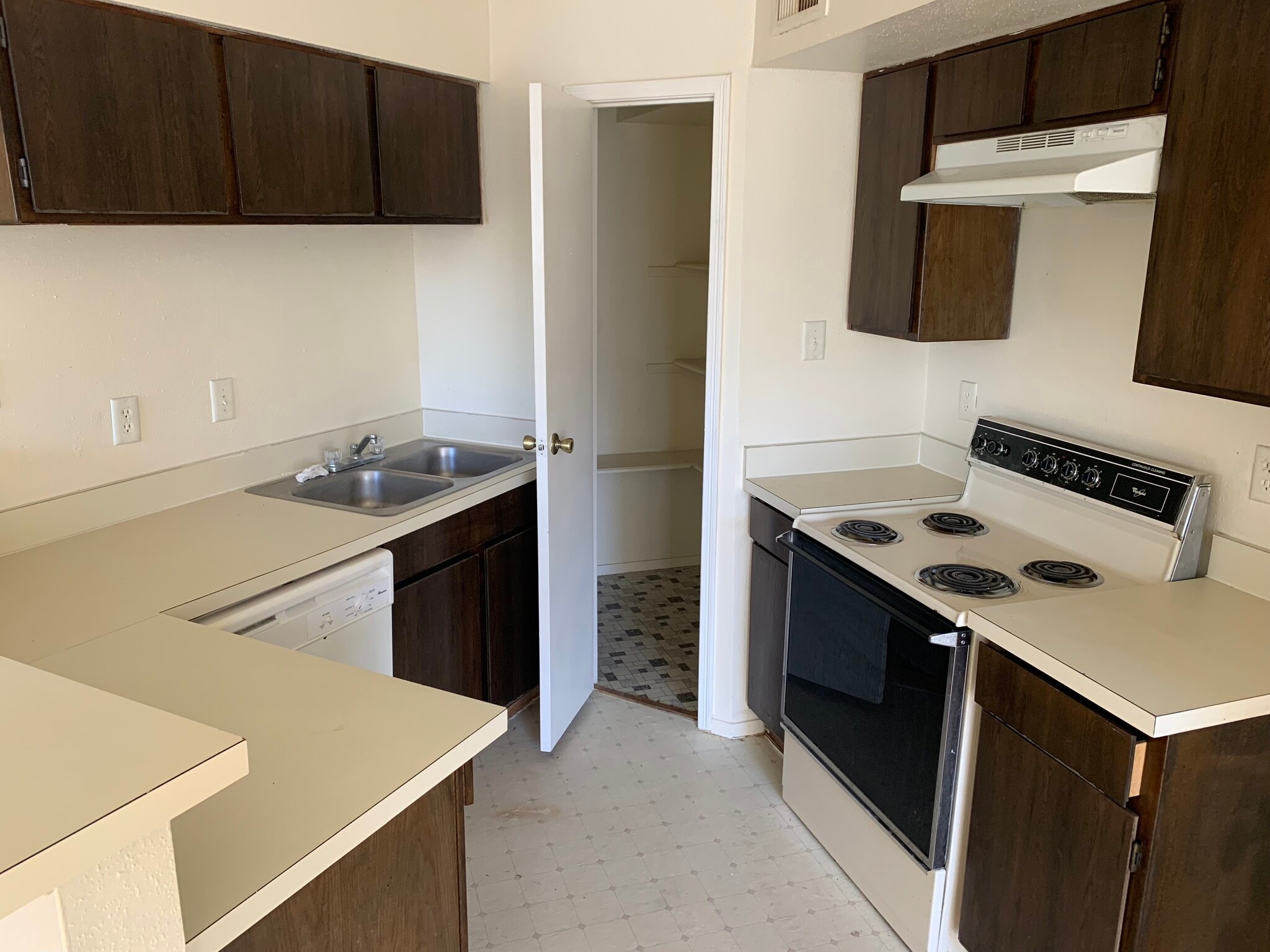 Building Photo - 7200 T C Jester Blvd