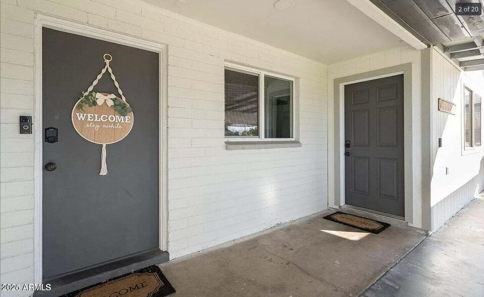 Building Photo - 3330 E Cypress St
