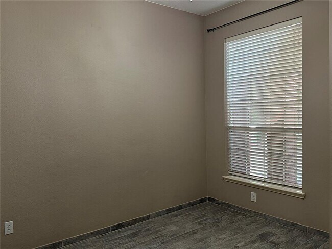 Building Photo - 164 S Holly Laurel Cir