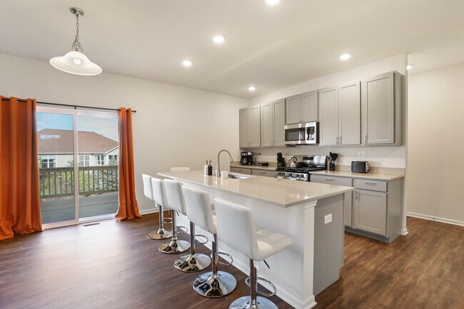 Building Photo - 2310 Truman Trail