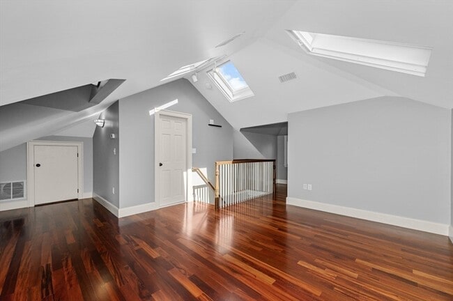 Building Photo - 66 Payson Rd