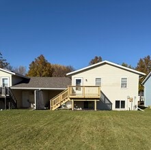 Building Photo - 1020 Castlewood Dr