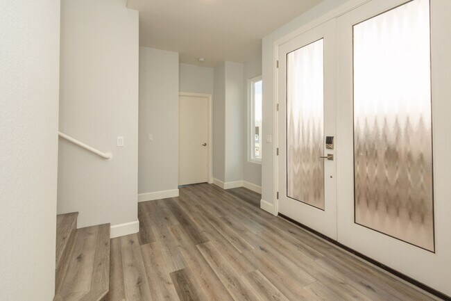 Building Photo - Beautiful 3Bed/2.5Bath Oceanview Home in C...