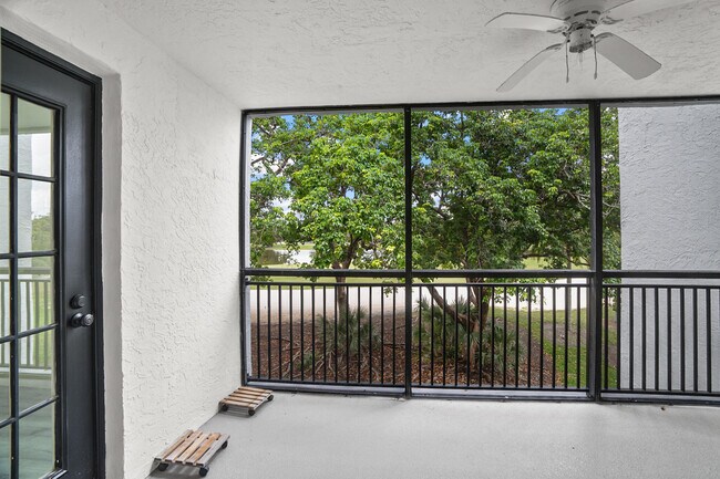 Building Photo - 16141 Blatt Blvd
