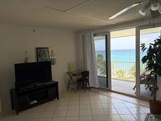 Building Photo - 3101 S Ocean Blvd